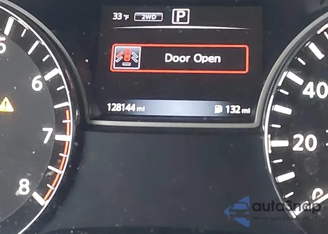 2016 Nissan Pathfinder Platinum из США, поврежденный, VIN 5N1AR2MM3GC643904